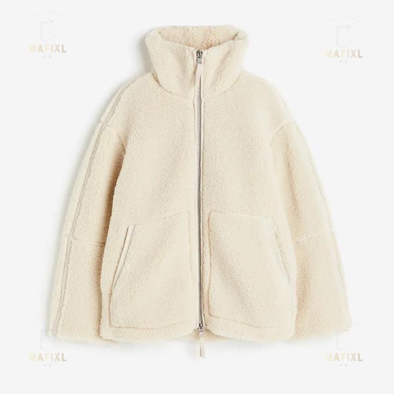 Wool-Blend Jacket – Fluffy Finish & Relaxed Zip Shape