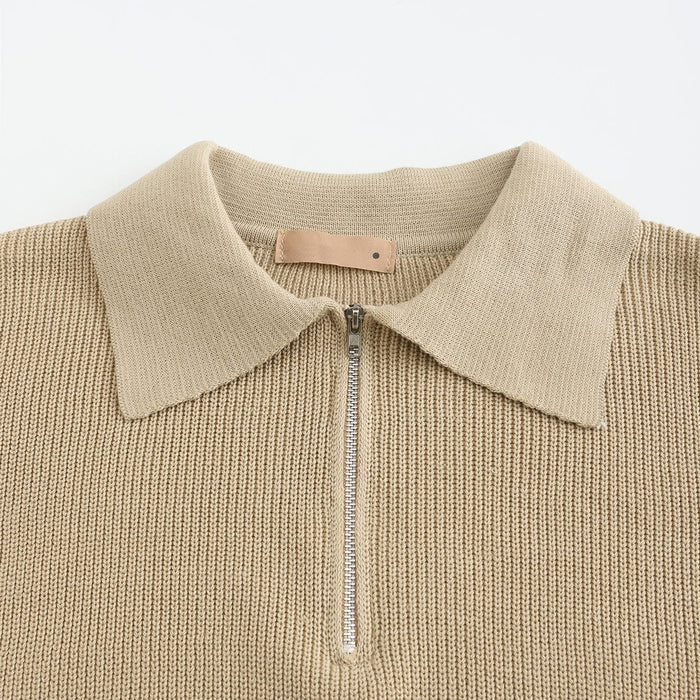 Zip Sweater – Ribbed Texture & Turn-Down Collar
