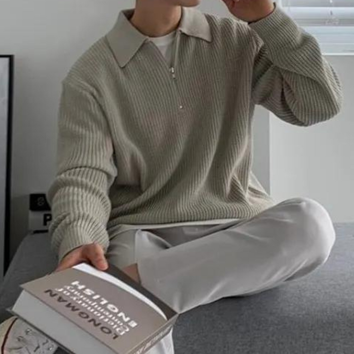 Zip Sweater – Ribbed Texture & Turn-Down Collar